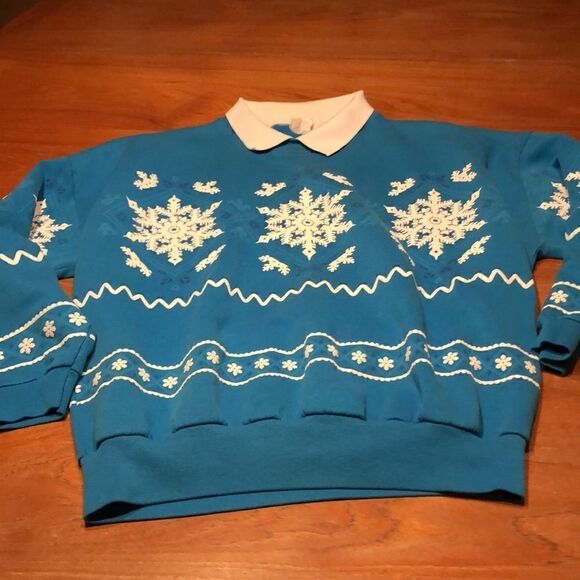 California Lifestyles vintage snowflake sweatshirt white featured in puff paint - Picture 2 of 10